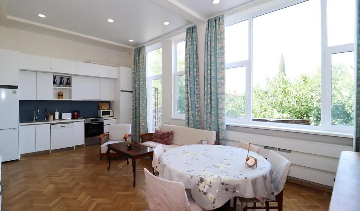 Stylish Apartment In The City Center 트빌리시